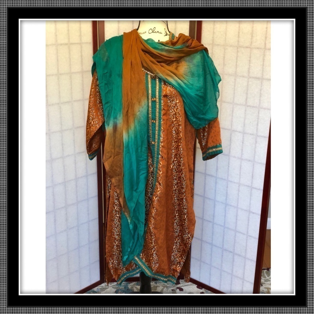 India Punjabi Suit - 3 Pieces - Size 44